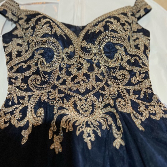 Royal Prom dress on sale - Picture 4 of 5